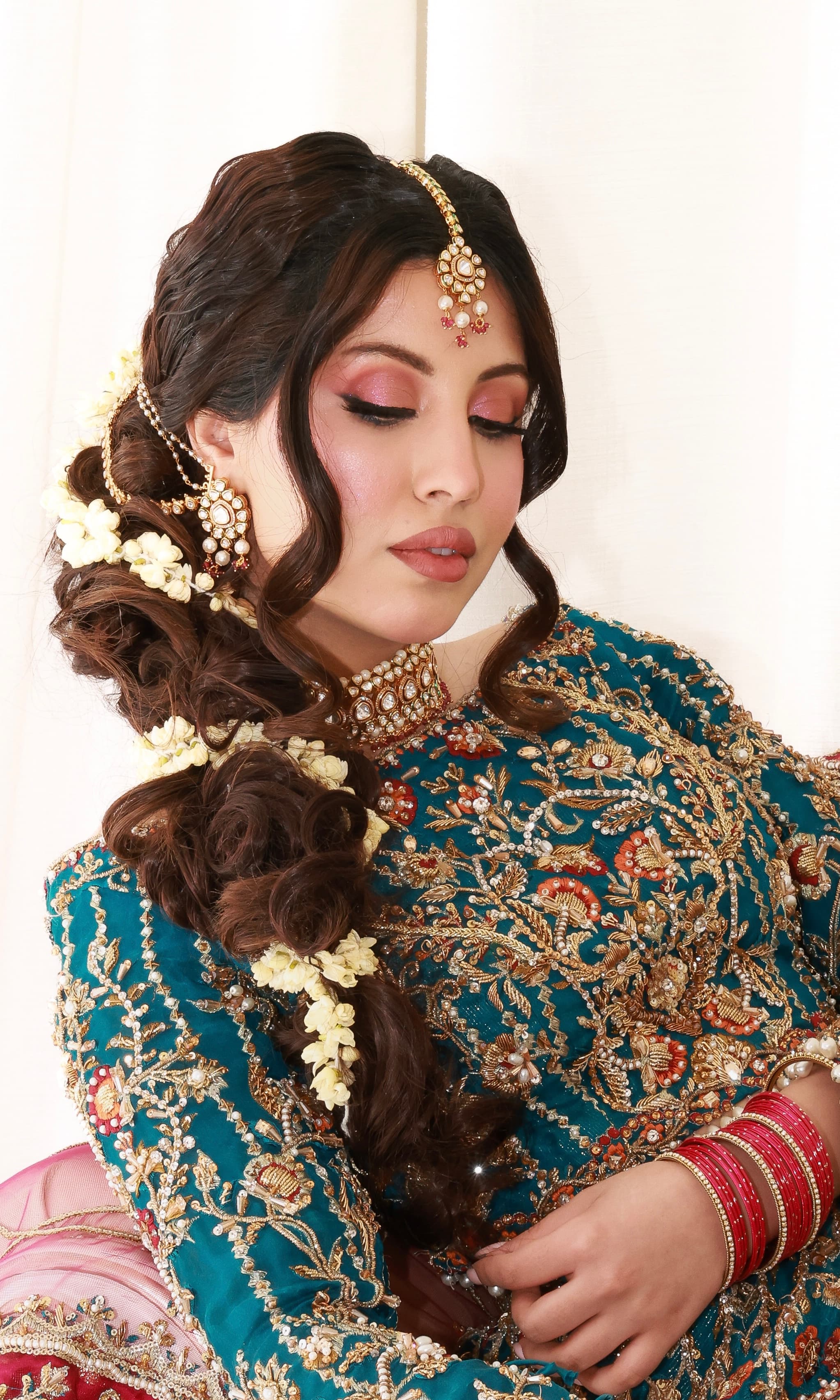 Bridal Glam makeup look by Beeha Beauty in Mississauga for bridal and event clients